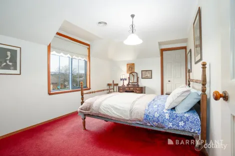 Property photo of 17 Glastonbury Drive Highton VIC 3216