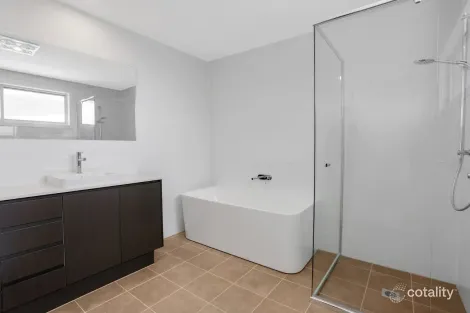 Property photo of 15 Marsdenia Avenue Melonba NSW 2765