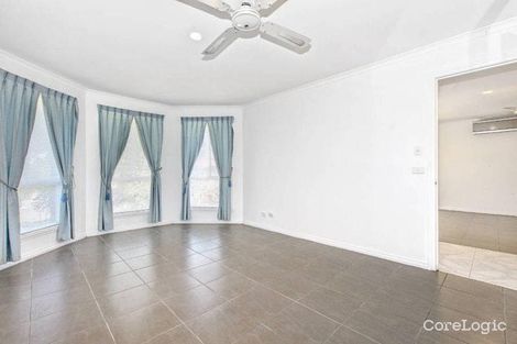 Property photo of 27 Marlock Way Delahey VIC 3037