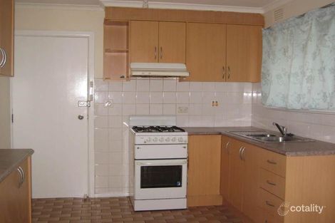 Property photo of 62 Stradbroke Drive St Albans VIC 3021