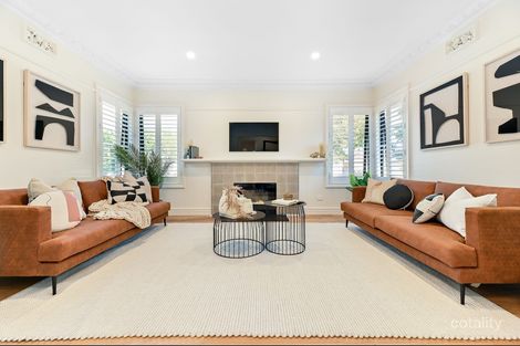 Property photo of 1/4 Glenmore Grove Mount Waverley VIC 3149