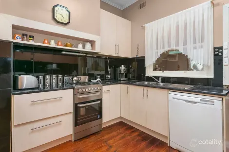 Property photo of 160 Warrigal Road Oakleigh VIC 3166