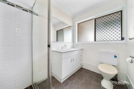 Property photo of 16 Gordonia Drive Regents Park QLD 4118