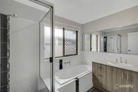 Property photo of 16 Coolana Court Harristown QLD 4350