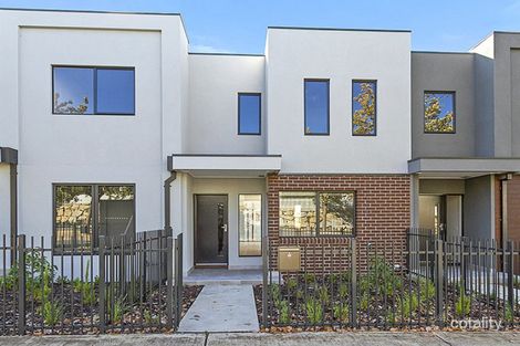 Property photo of 35 Linacre Drive Bundoora VIC 3083