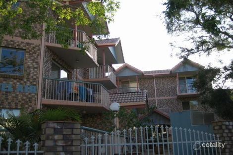 Property photo of 2/15 Finney Road Indooroopilly QLD 4068