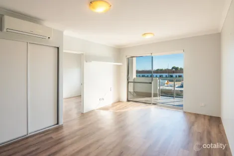 Property photo of 20/2 Royston Link Butler WA 6036