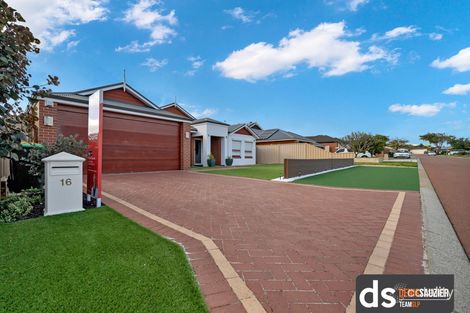 Property photo of 16 Indiana Way Hocking WA 6065