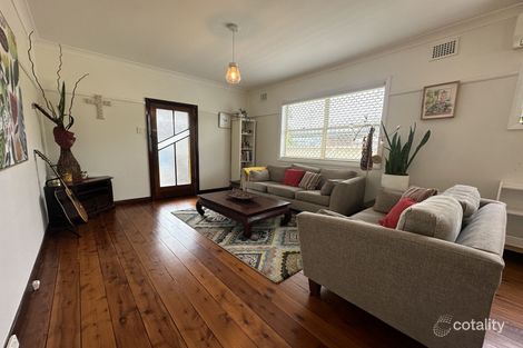 Property photo of 2 William Street Maryville NSW 2293