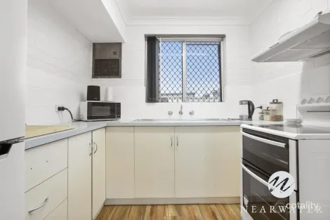 Property photo of 1/2 Sun Court Millars Well WA 6714