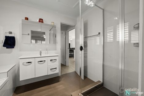 Property photo of 30 Haldham Crescent Regents Park QLD 4118