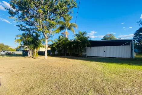 16 Middle Cres, Dysart, QLD 4745