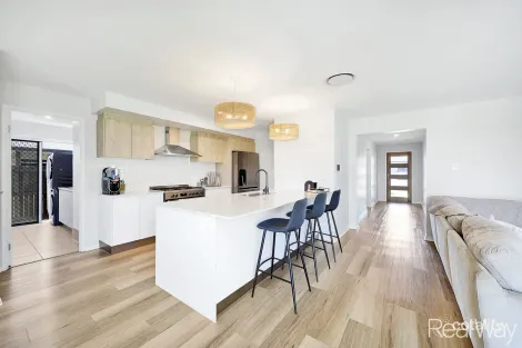 Property photo of 10 Zucchero Lane Ashfield QLD 4670