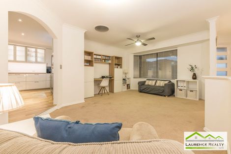 Property photo of 8 Dunfermline Way Kinross WA 6028