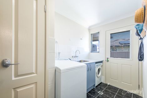 Property photo of 71 Lennox Circuit Pottsville NSW 2489