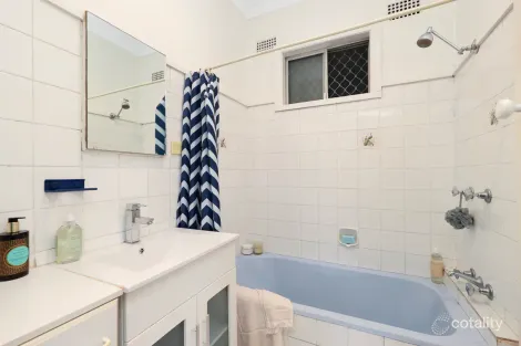Property photo of 270 Warners Bay Road Mount Hutton NSW 2290