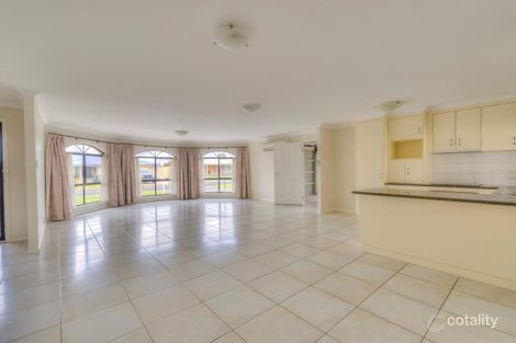 Property photo of 2 Lawton Place Miles QLD 4415