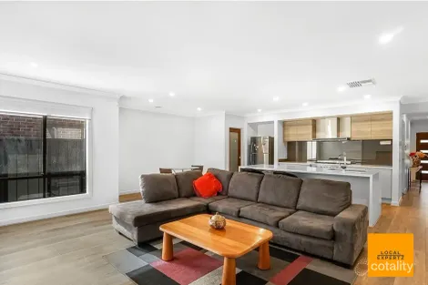 Property photo of 42 Jester Drive Cobblebank VIC 3338