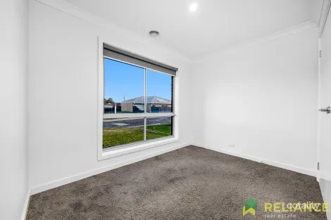 Property photo of 3 Ayesha Avenue Melton South VIC 3338