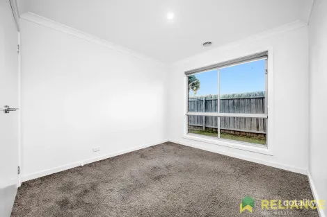 Property photo of 3 Ayesha Avenue Melton South VIC 3338