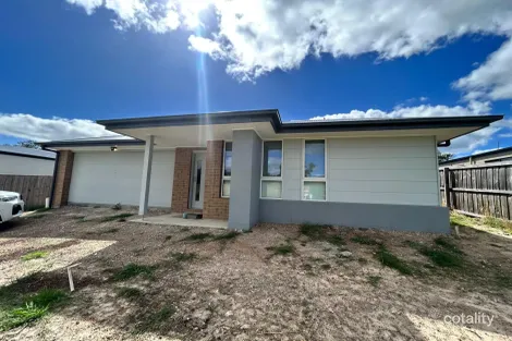 43 Philip Pde, Churchill, VIC 3842