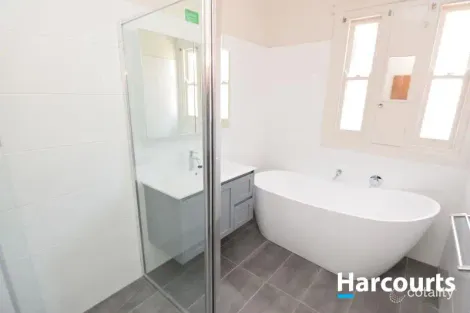Property photo of 8 Docker Street Wangaratta VIC 3677