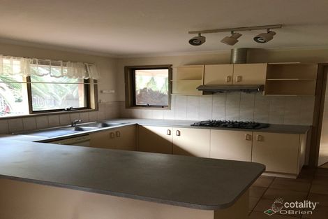 Property photo of 4 Kinta Close Berwick VIC 3806