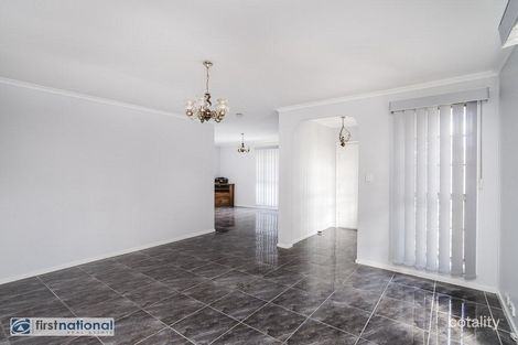 Property photo of 1/11 Opal Court Meadow Heights VIC 3048
