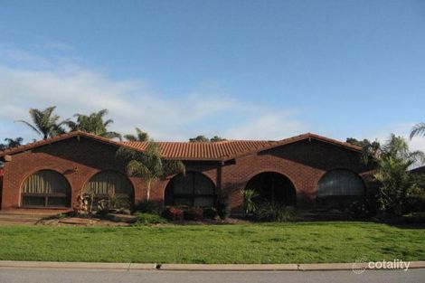 21 Heysen Cres, West Lakes Shore, SA 5020