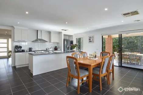 Property photo of 6 Opal Court Warragul VIC 3820