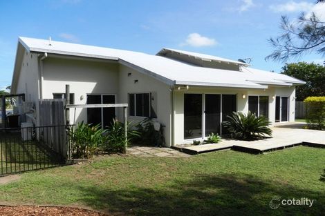 Property photo of 27 Beachside Place Shoal Point QLD 4750
