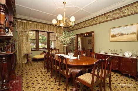 Property photo of 18 Leslie Road Essendon VIC 3040