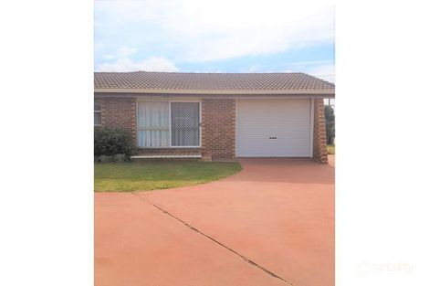 2/3 Erica Ct, Wilsonton Heights, QLD 4350