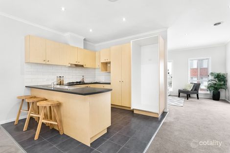 Property photo of 39 Balerno Circle Gowanbrae VIC 3043
