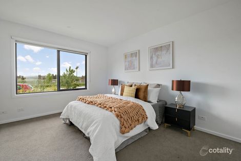 Property photo of 29 Emmeline Row Rowville VIC 3178