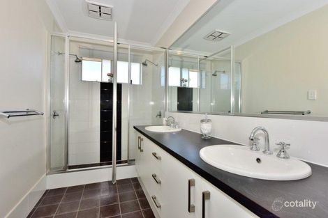 Property photo of 25 Beaumonde Grange Aveley WA 6069