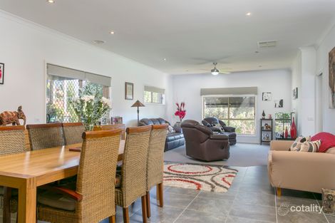 Property photo of 5 Erniold Road Strathdale VIC 3550