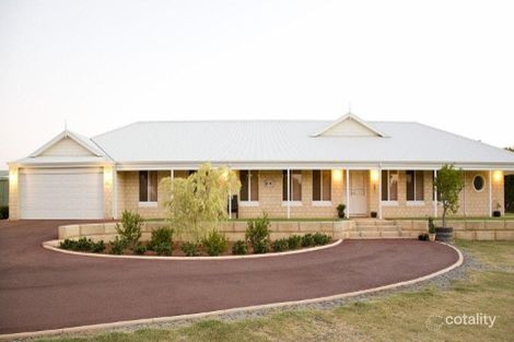 Property photo of 12 Fairbairn Road Serpentine WA 6125