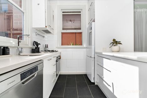 Property photo of 4/22B Esplanade St Kilda VIC 3182