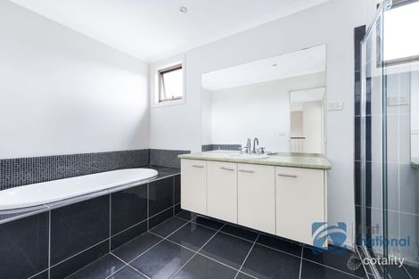 Property photo of 10 Teeside Way Keysborough VIC 3173