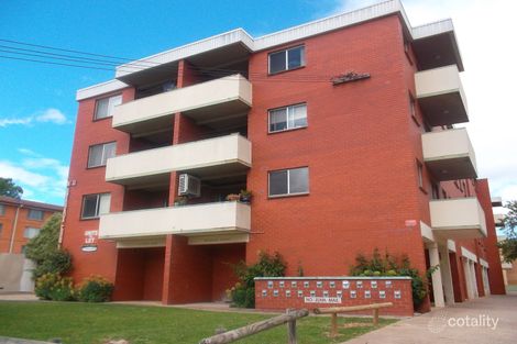 Property photo of 16/11 Crest Road Crestwood NSW 2620