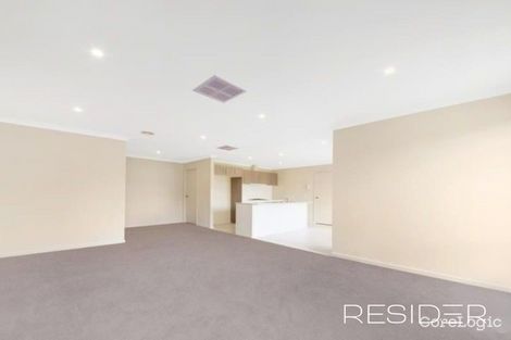 Property photo of 8 Whitta Place Mernda VIC 3754