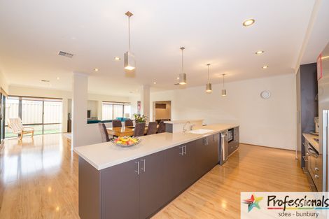 Property photo of 22 Katinka Street Dalyellup WA 6230
