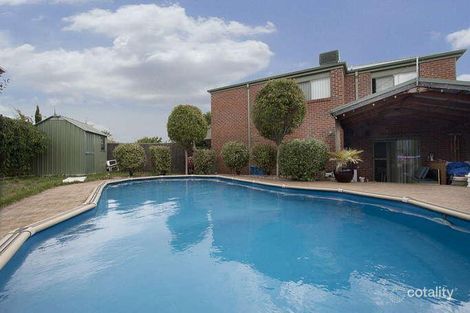 Property photo of 4 Dion Court Narre Warren VIC 3805
