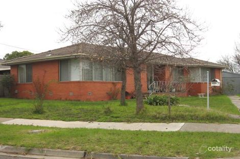 14 Aylesbury Cres, Gladstone Park, VIC 3043