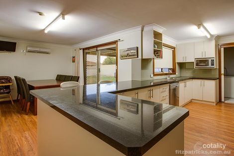 Property photo of 4 Elanora Place Glenfield Park NSW 2650