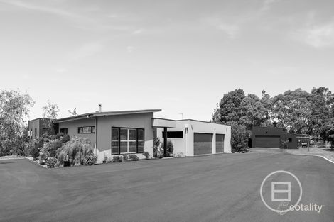 Property photo of 21 Crofters Hill Way Somerville VIC 3912