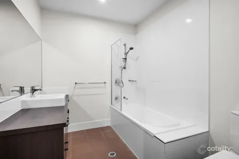 Property photo of 33 Currumbin Chase Currumbin QLD 4223