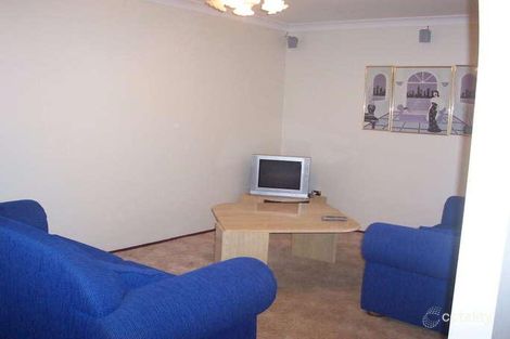 Property photo of 18 Bellwood Close Tuggerah NSW 2259