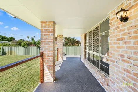 Property photo of 8 Pebble Court Torquay QLD 4655